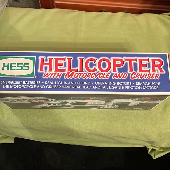 Hess 2001 helicopter with motorcycle and cruiser - Picture 2 of 4